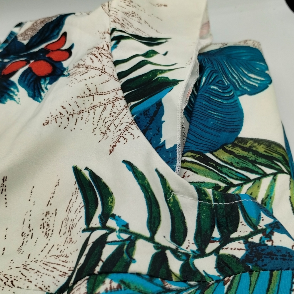 Women's summer/spring dress made by Shein Curve, size 4XL